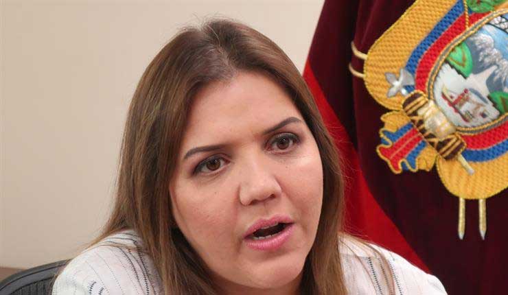 Maria Alejandra Vicuña, Ecuador,